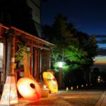 お盆の大献灯(2022年8月13日～15日)※和傘灯りは10月